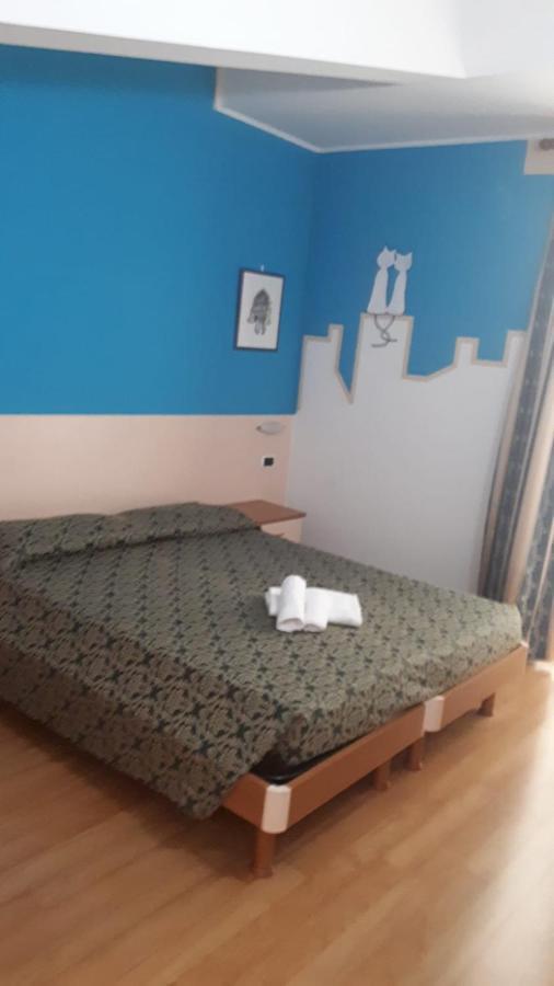 Hotel Due Laghi Padergnone Екстериор снимка