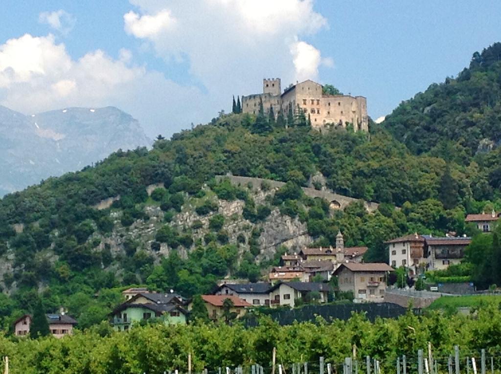 Hotel Due Laghi Padergnone Екстериор снимка