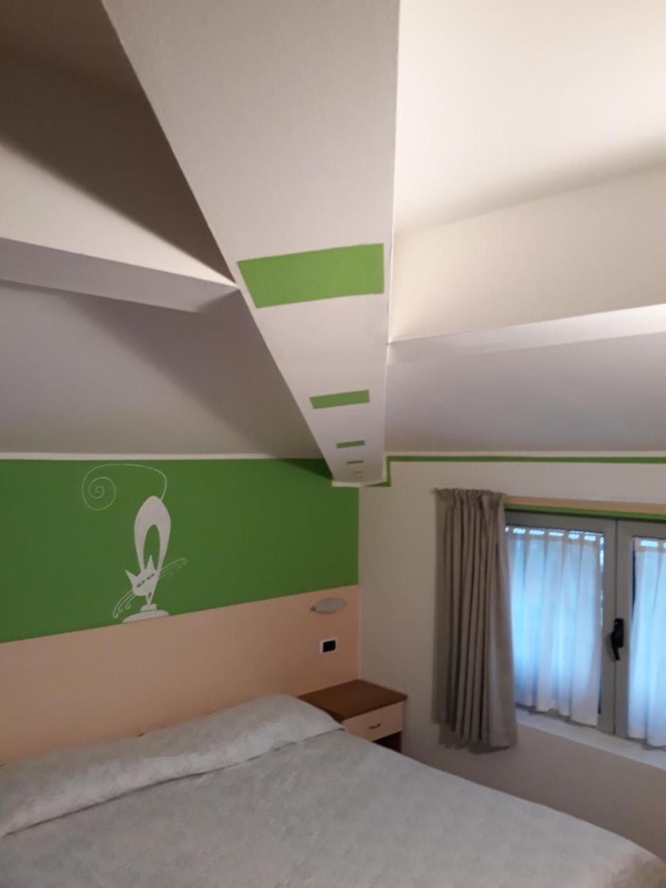 Hotel Due Laghi Padergnone Екстериор снимка