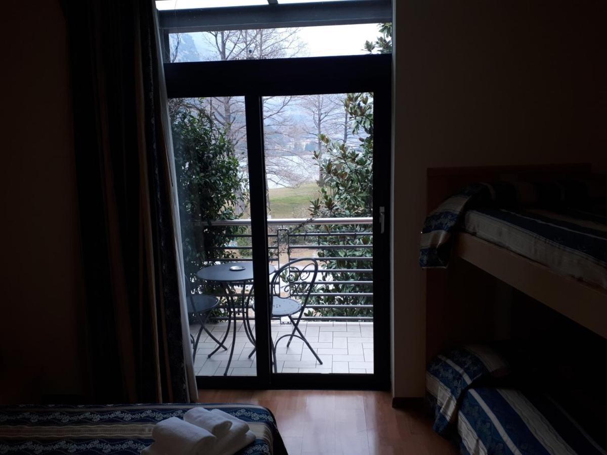 Hotel Due Laghi Padergnone Екстериор снимка