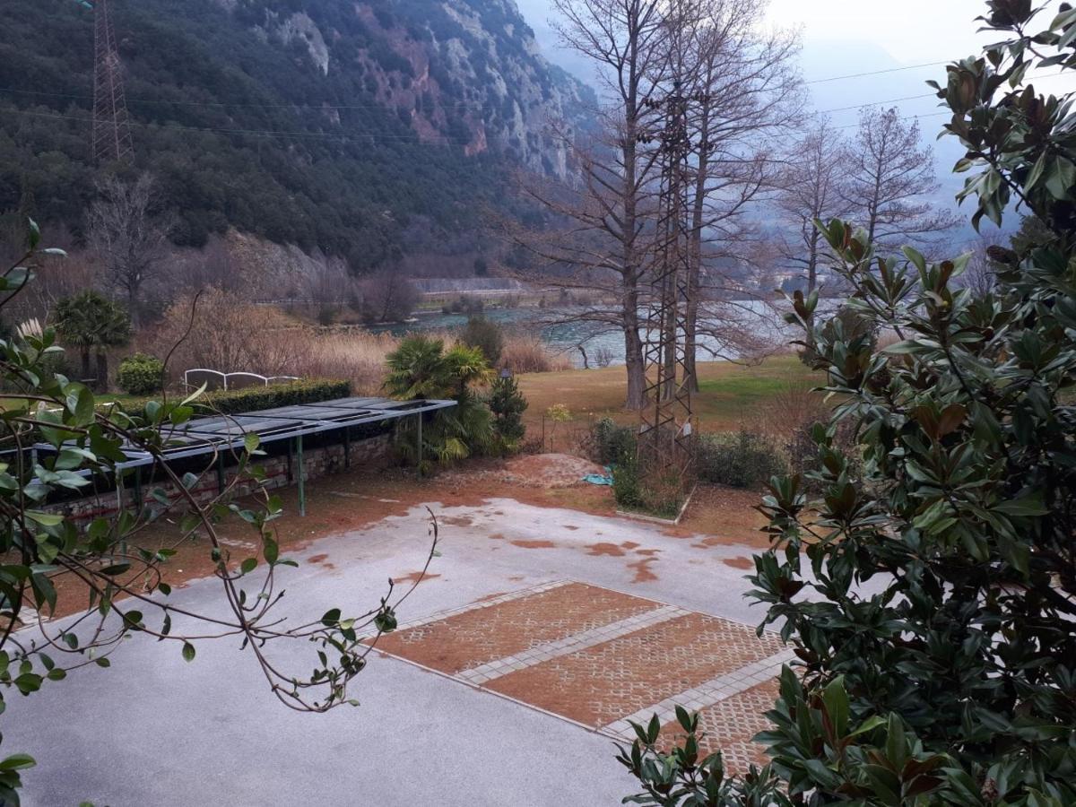 Hotel Due Laghi Padergnone Екстериор снимка